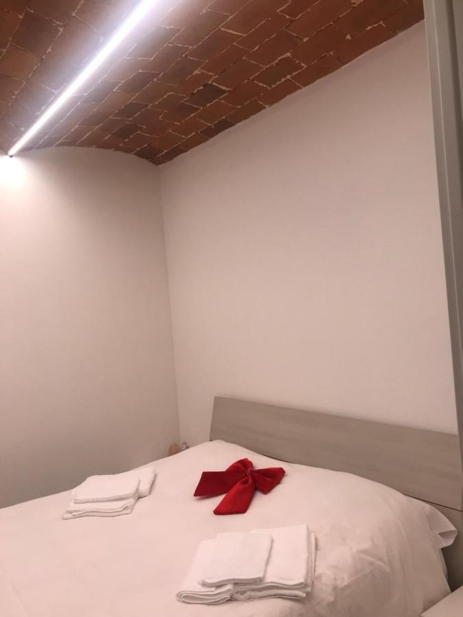 Elegante E Spazioso Bilocale In Zona Certosa Apartamento Florencia