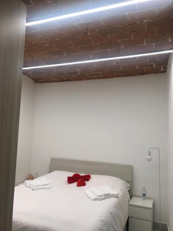 Elegante E Spazioso Bilocale In Zona Certosa Apartamento